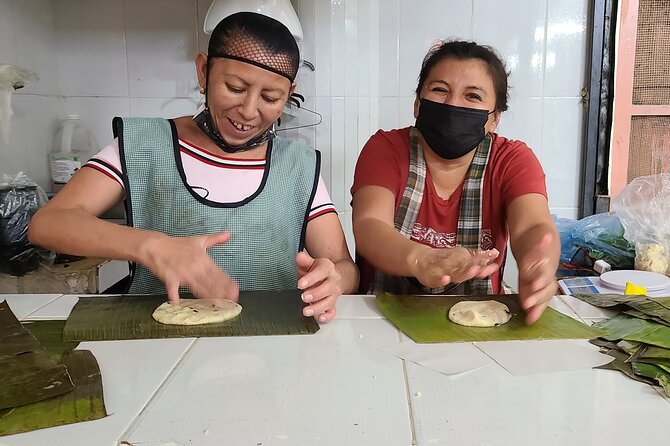 Merida Street Food Walking Tour - Cochinita pibil, panuchos, salbutes, and more