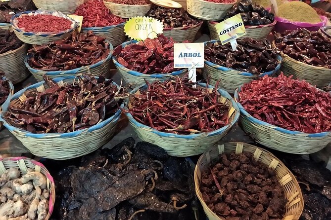 Mexico City: Hidden Markets, Street Food & Salsa-Making Tour - What to wear, carry, and expect