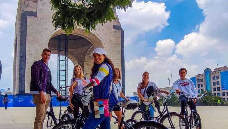 🟢Mexico Off The Beaten Track/ Street Food Bike Tour 🟢 - Finishing with a drink and a slower look back