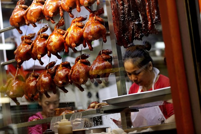 Michelin Premium Food Tour with Hawker Centre & Chinatown Tour - Chinatown Point to Singapore’s oldest Hindu temple