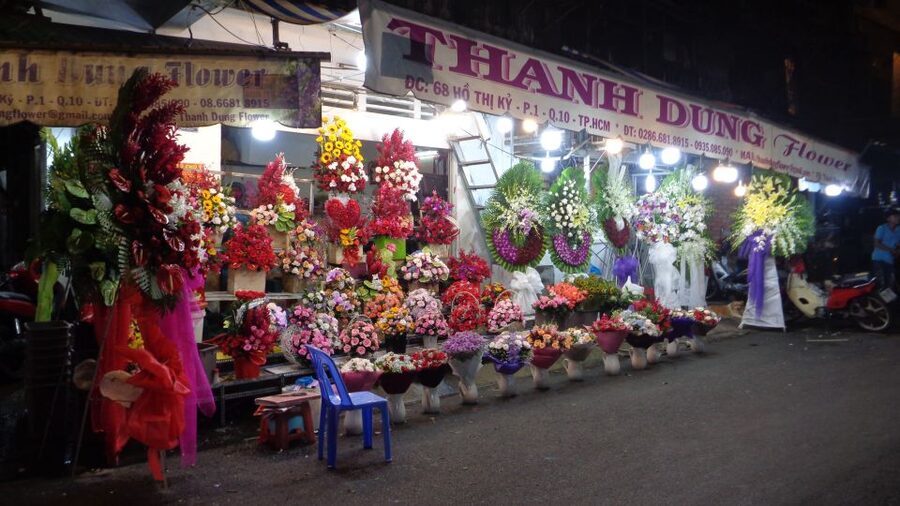 Midnight Street Food Tour In Saigon By Motorbike - Ending in the city’s never-sleep district