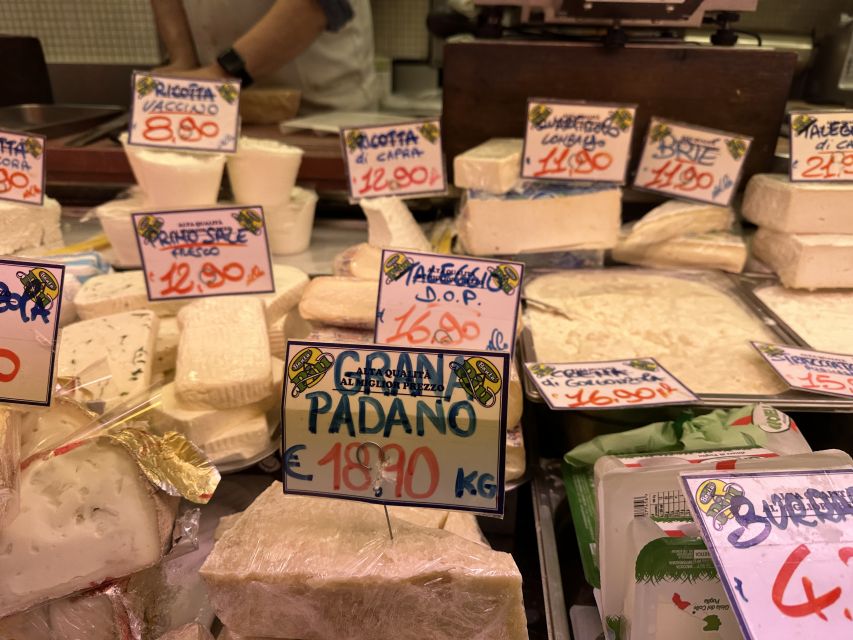 Milan: Guided Street Food Walking Tour with Food Tasting - Cannoncini and the sweet finish