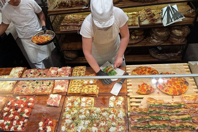 Milan Street Food Tour -Italian Food Experience by Do Eat Better - Pizza on Via Dante