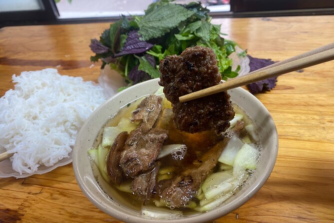 Minh's Unique Street Food Adventure - Why the Small Group Matters