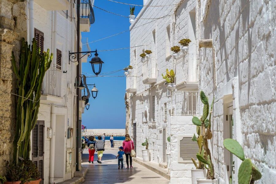Monopoli: Walking Street Food Tour - The best parts of this Monopoli food walk