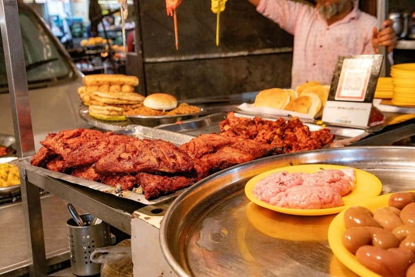 Mumbai: Street Food and Night Markets Tour - Why this evening works so well