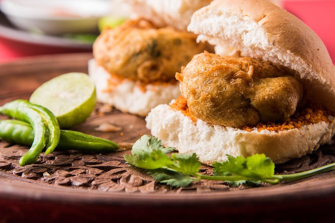 Mumbai Street Food Crawl (2 Hours Guided Food Tasting Tour) - Why this short Mumbai food walk works