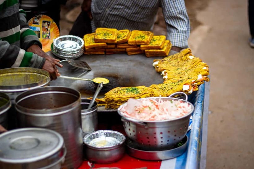 Mumbai: Street Food Crawl - Masala chai in a clay cup