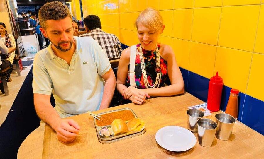 Mumbai: Street Food Tasting Tour - What the guides add