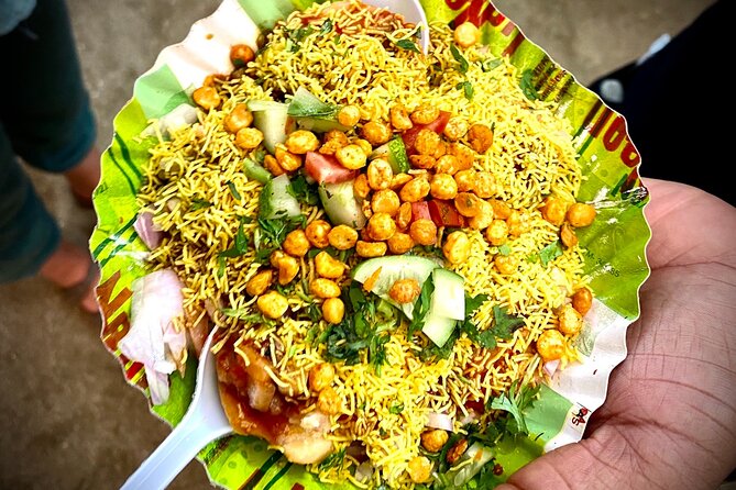 Mumbai: Street Food Tour - Mohammed Ali Road: kebabs, baida roti, and the savory finish