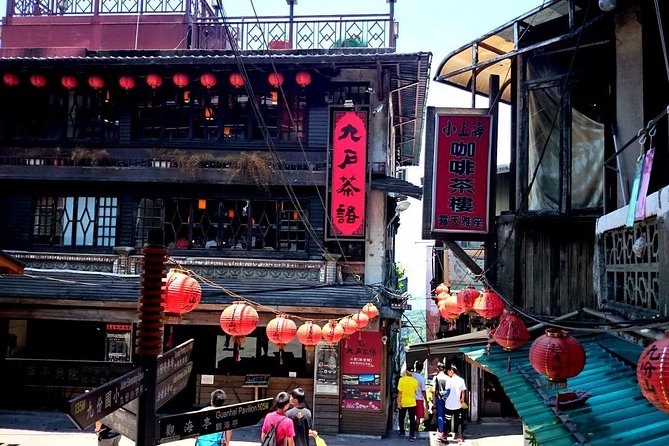 N113 Jingtong Station Pingxi Old Street Jiufen Old Street Keelung Miaokou Night Market Day Tour (10h) - What is included and what you pay extra for