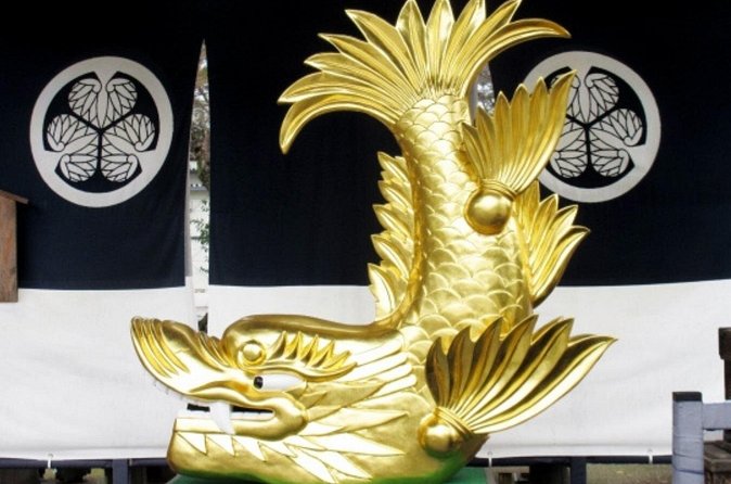 Nagoya Castle and Local Flavor Samurai Tales and Street Food Walk - Who should book this walk?