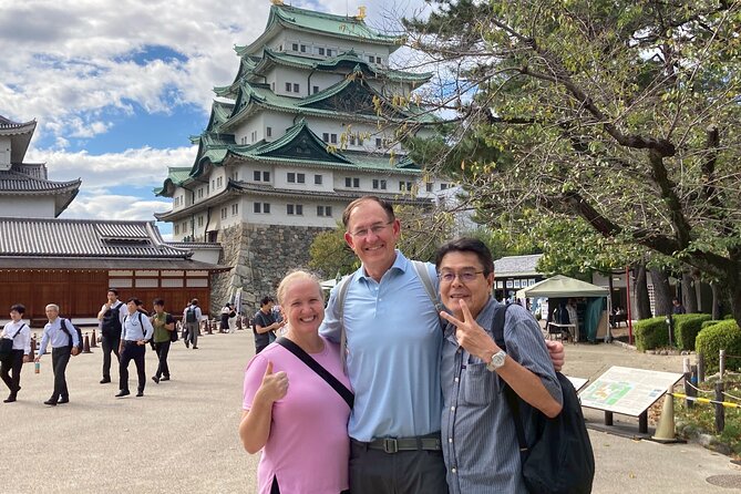 Nagoya Castle and Local Flavor Samurai Tales and Street Food Walk - Ninomaru Garden and the castle grounds