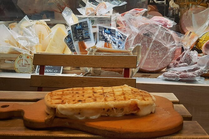 Naples as a local - Authentic Street Food Tour - Key things to know before booking
