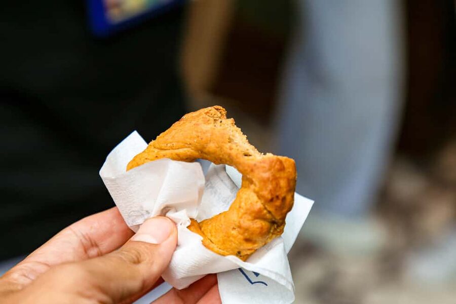 Naples: Culture & Street Food with a Local Guide - The Spanish Quarter and a sweet finish
