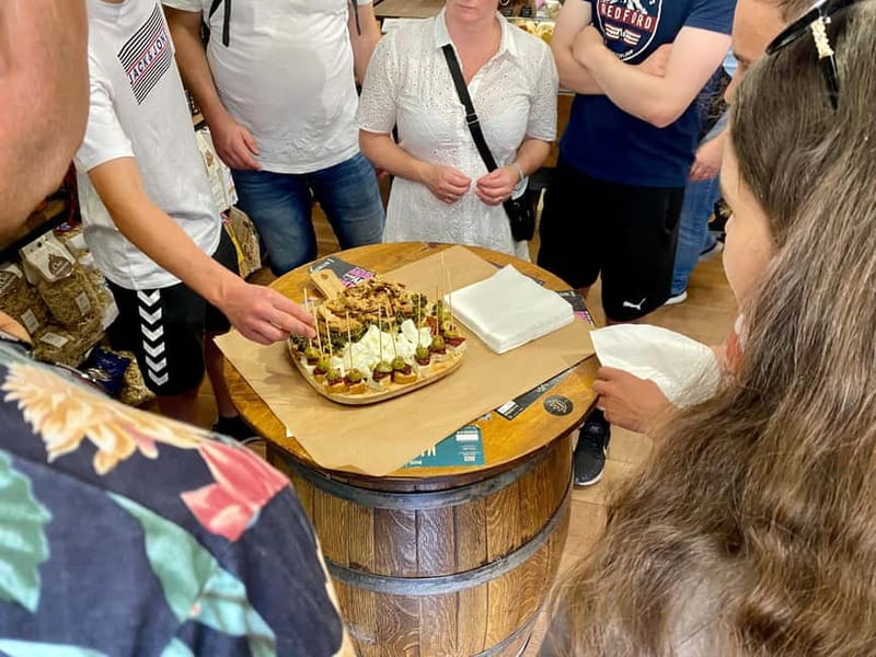 Naples: Street Food and Guided Sightseeing Walking Tour - Meeting at Piazza Bellini