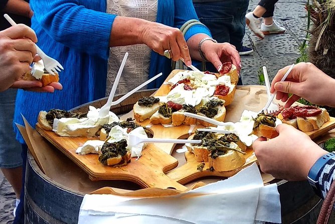 Naples: Street Food and Sightseeing Tour with Local Expert - What the $45.65 price really buys you