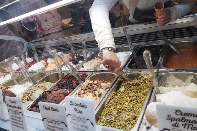 Naples: Street Food and Sightseeing Tour with Local Expert - Ending with gelato near Piazza del Gesù Nuovo