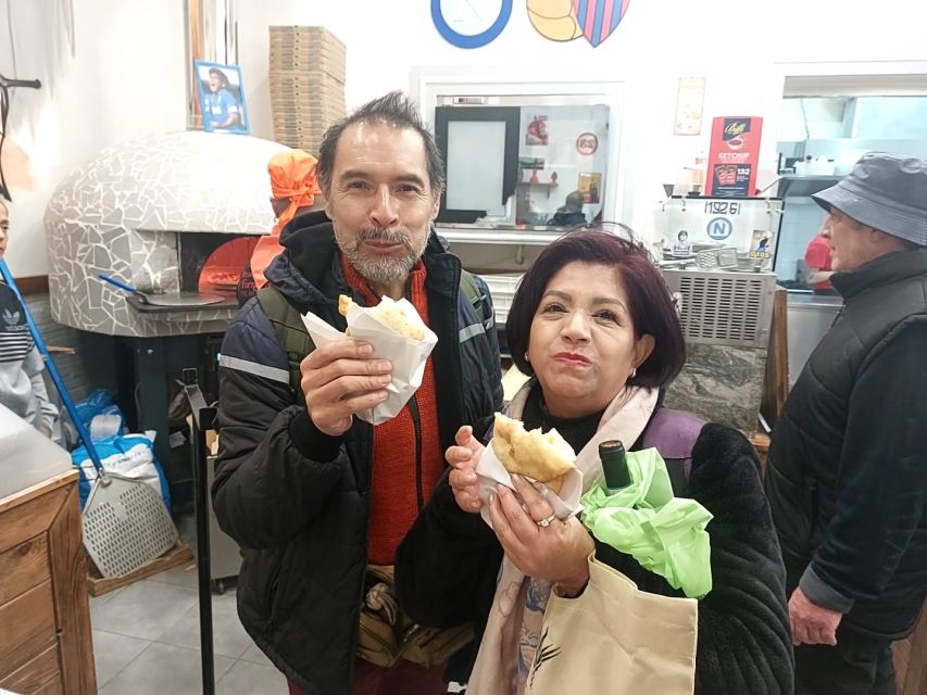 Naples: Street Food Experience With 6 Stops - Starting at Piazza Carità with a local introduction