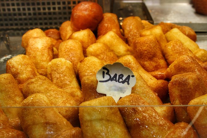 Naples Street Food Tour: Discover Local Flavors with Expert Guide - Spaccanapoli supplies the sweet finish