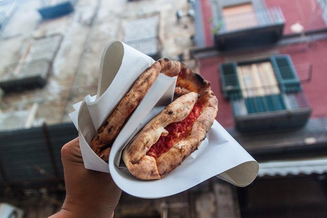 Naples' Ultimate Street Food Tour - Small Group by Do Eat Better - Ragù in the university district