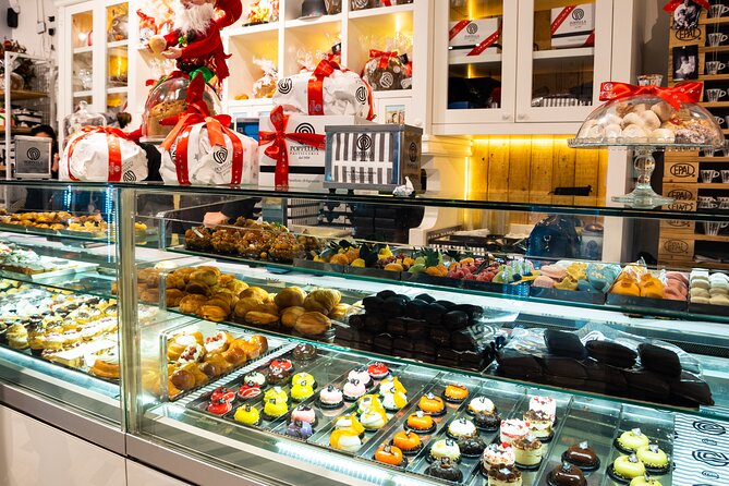 Naples' Ultimate Street Food Tour - Small Group by Do Eat Better - What the guide can add to the food