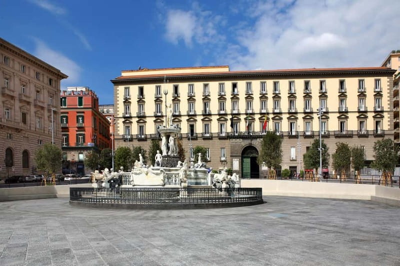 Naples Walking Food Tour: Street Food and Maradona Murales - Who should book this tour