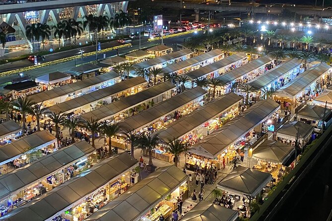 Night life in Bangkok - Jodd Fairs Train Night Market(Joint) - Who will enjoy this Bangkok night market tour?