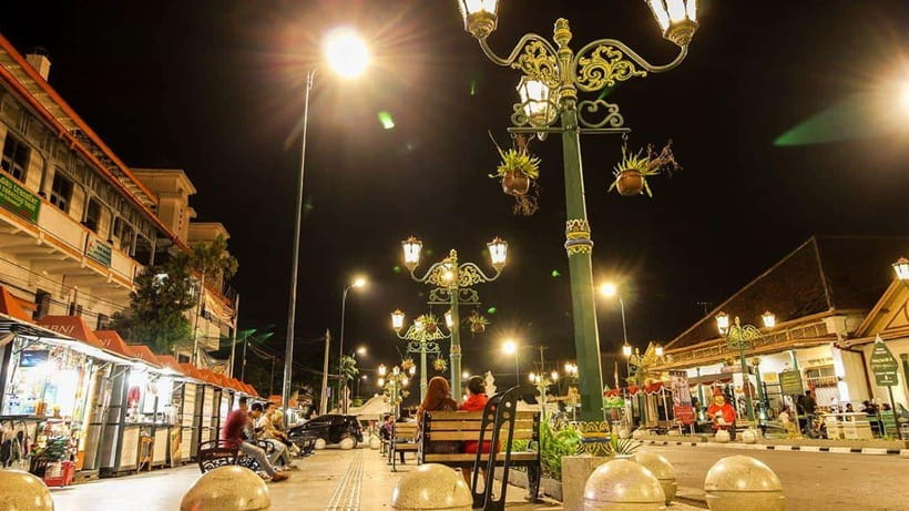 Night Street Food and Cultural Walking Tour - The Kraton Palace area and Yogyakarta’s royal setting