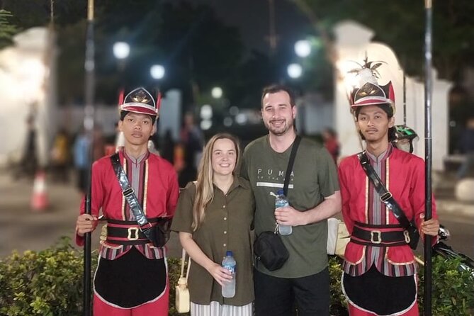 Night Walking Tour-Malioboro street food with guide at Yogyakarta - Southern City Square and the pedal-light car