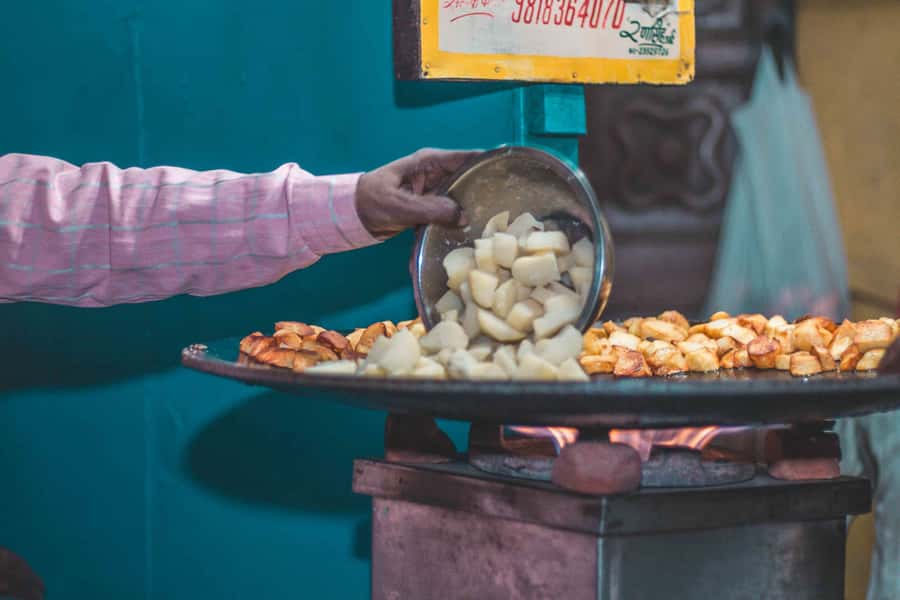 Old Delhi: 3-hour Street Food Tour - Raj kachori and the art of chaat