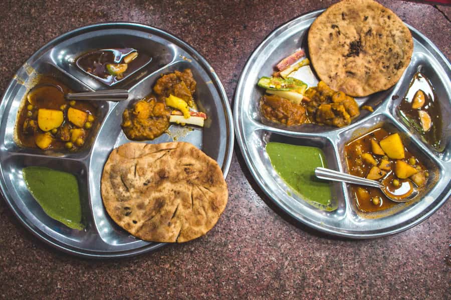Old Delhi: 3-hour Street Food Tour - Fruit chaat and the unusual fruit sandwich