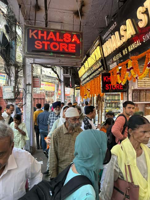 Old Delhi Famous Private Street Food & Tuk-Tuk Tour - Seeing Jama Masjid Along the Food Route
