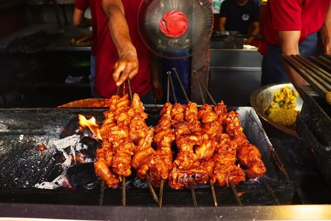 Old Delhi Street Food and Spice Market Tour - Chandni Chowk: two hours of food and street life