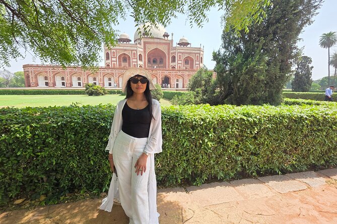 Old Delhi Tour by Tuk-Tuk Street Food and Shopping Experience - Shopping, spices, and street food choices