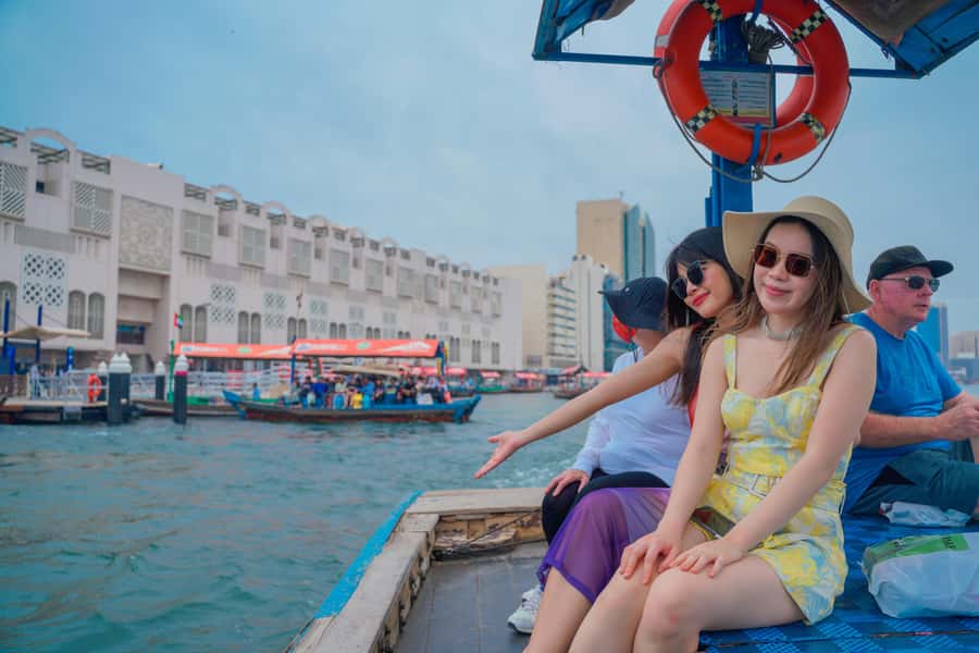 Old Dubai Historic Guided Tour: Creek, Street Food & Souks - Why Old Dubai deserves a few hours
