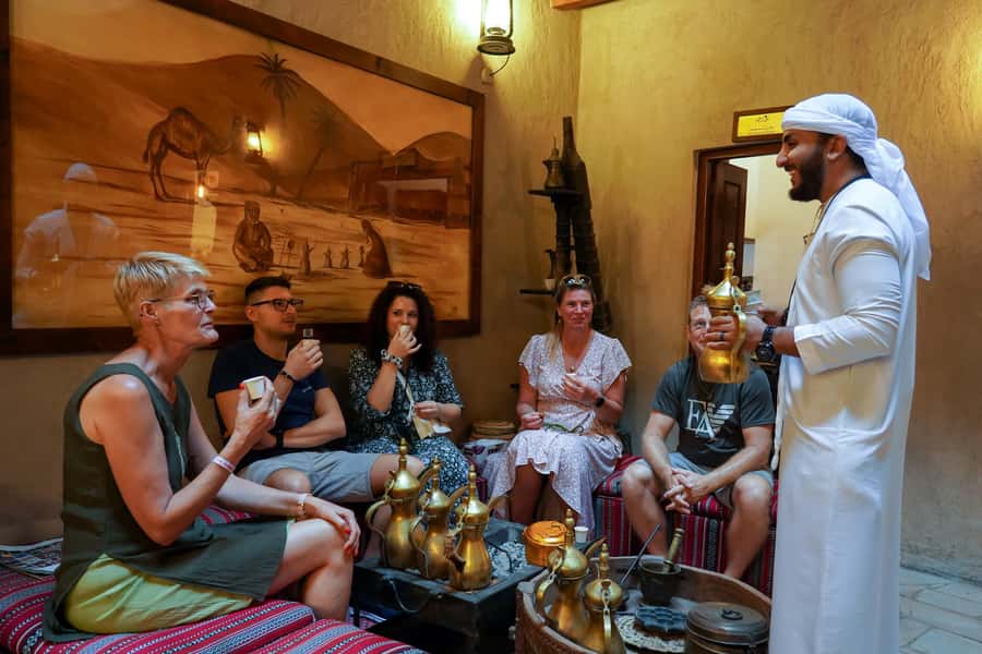 Old Dubai: Premium Guided Tour with Street Food & Abra Ride - Six things to know before you go