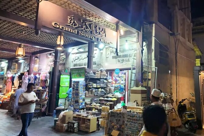 Old Dubai Walk, Souk, Street Foods, Al Fahidi and Al Seef Tales - Key points at a glance