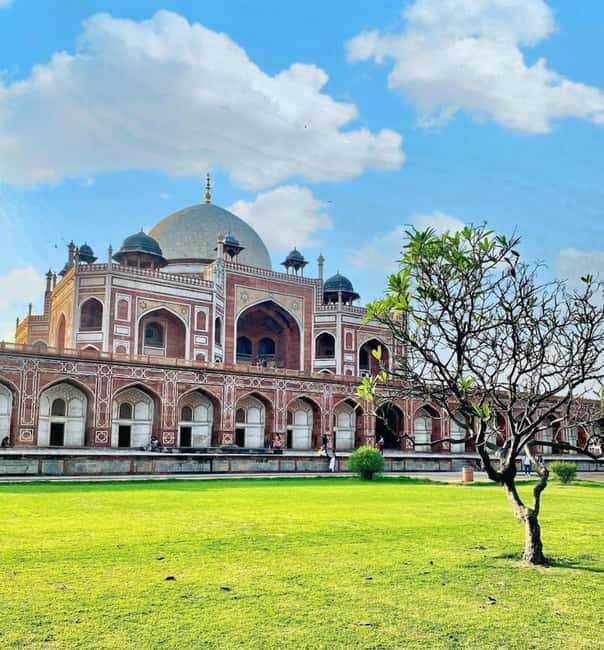 Old & New Delhi Private Day Tour with Expert Guide - Starting with pickup anywhere in Delhi