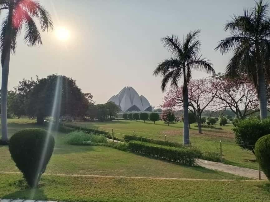 Old & New Delhi Private Day Tour with Expert Guide - Jama Masjid and the Mughal heart of Old Delhi