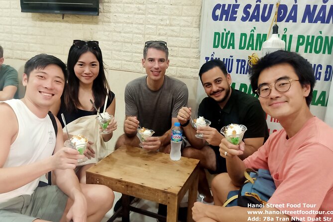 Old Quarter Hanoi Street Foods and Heritage Road Tour by Walking - Dong Xuan Market In Ten Focused Minutes