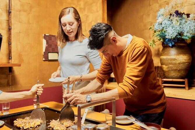 Osaka Street Food Tour: Private & Personalized - Jikko Japanese Knife Shop and the tools behind the food