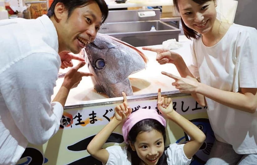 Osaka: Wakayama Cat Train, Seafood market, Hot Springs Tour - The return to Osaka and the real pace of the day