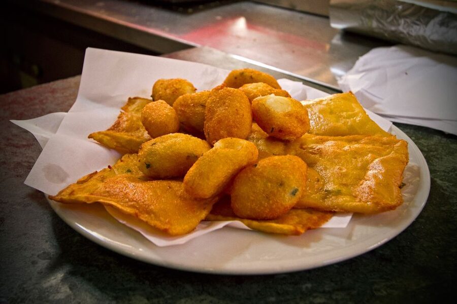 Palermo: Small Group Night Street Food Tour - Key details that make this Palermo food walk worthwhile