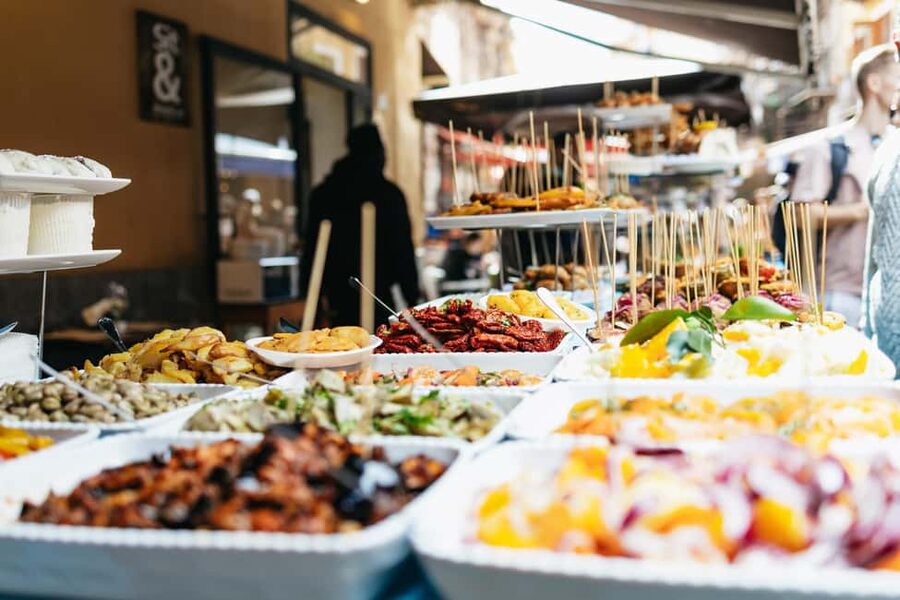 Palermo: Street Food and History Walking Tour - Capo Market: where the tour finds its flavor