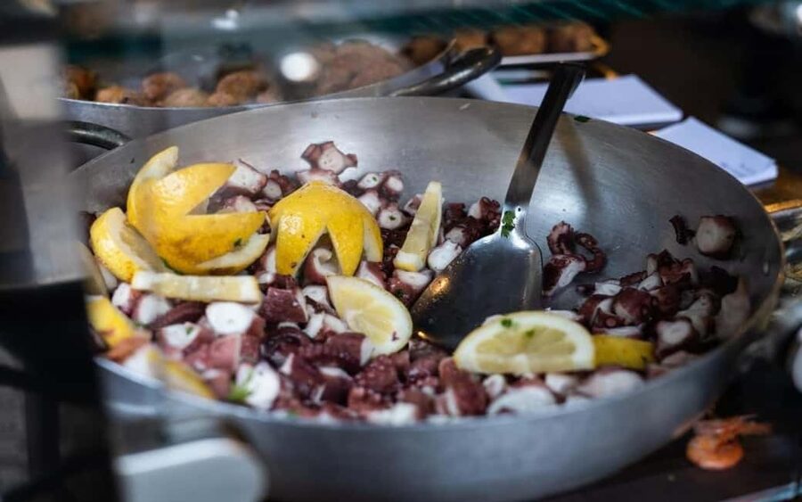 Palermo: street food walking tour - From savory snacks to a nun-run pastry shop