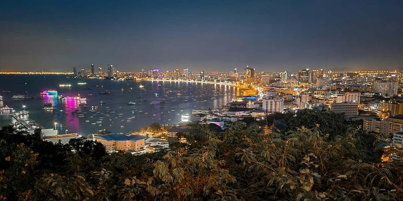 Pattaya: Big Buddha Temple and Night Market Tour - Why this three-hour route works in Pattaya