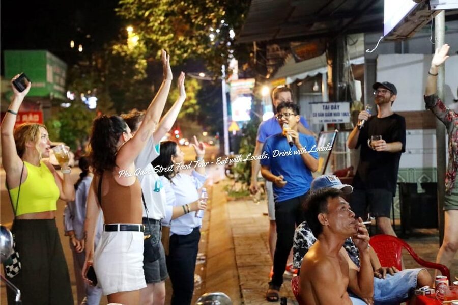 Phu Quoc: Street Food Tour - Ending at Phu Quoc Night Market