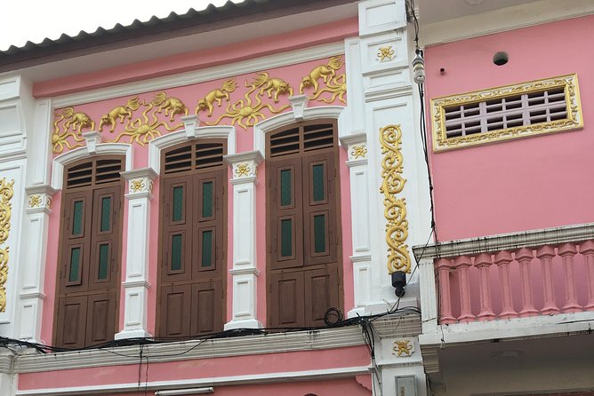Phuket Night Street Food Walking Tour - What the food experience is really like