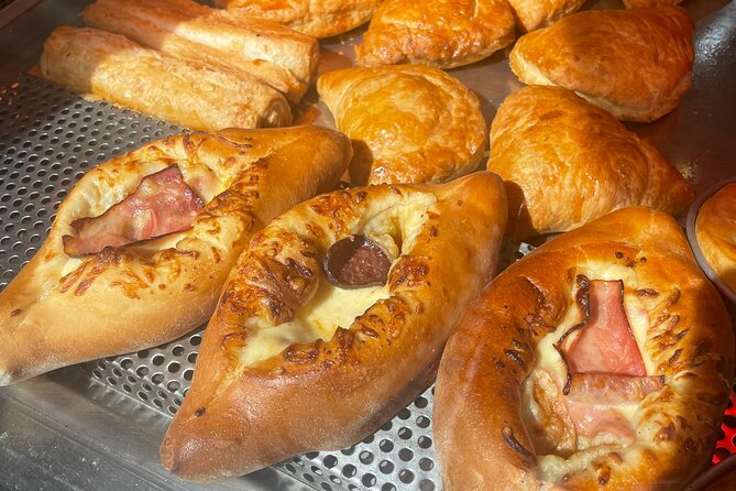 Piraeus Street Food Walking Tour - Starting with Greek breakfast